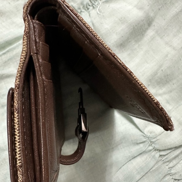 Authentic,Gucci monogram wallet with coin compartment and card slots. Preloved! - Picture 8 of 9